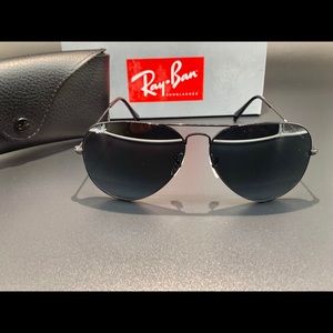 RayBan Aviator series